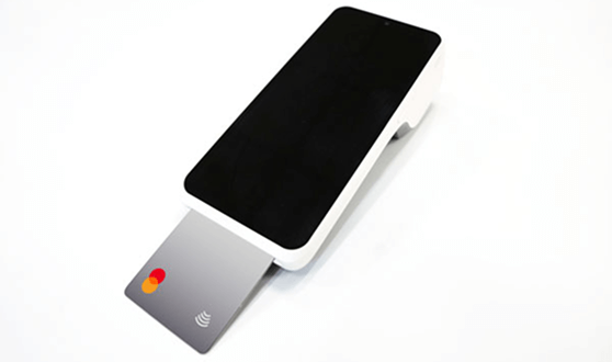 クレジットカード差込口